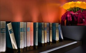 Le Pavillon Des Lettres